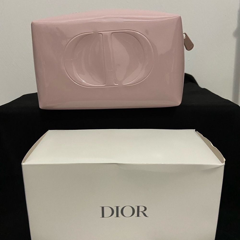 Dior 2026 Release Pink Leather Patent Cosmetic Bag NIB - Picture 2 of 5